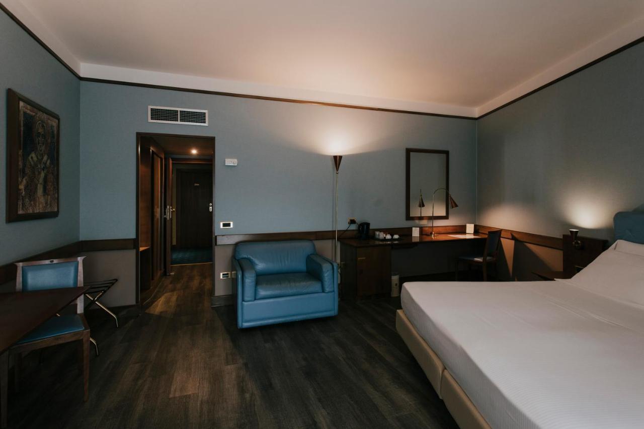 מטרה Hotel Del Campo מראה חיצוני תמונה