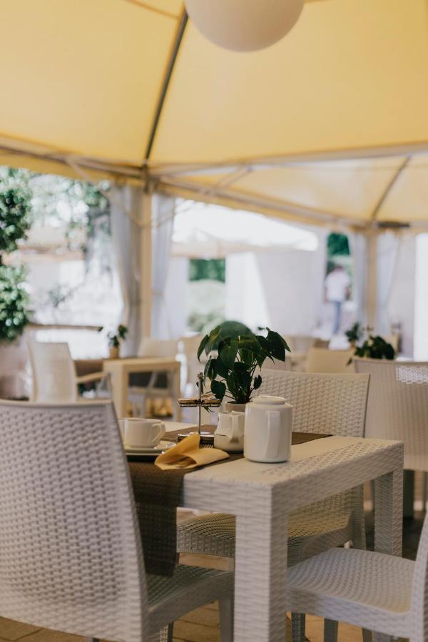 מטרה Hotel Del Campo מראה חיצוני תמונה