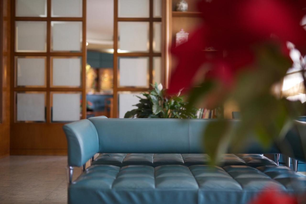 מטרה Hotel Del Campo מראה חיצוני תמונה